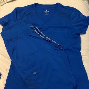 Med Couture Women’s Royal Blue Scrub Set